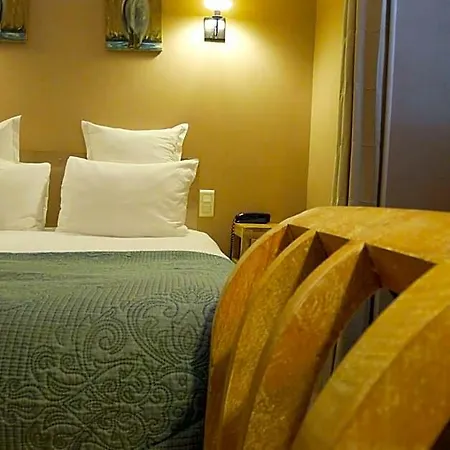 Cit'hotel Des Messageries 3* Saintes