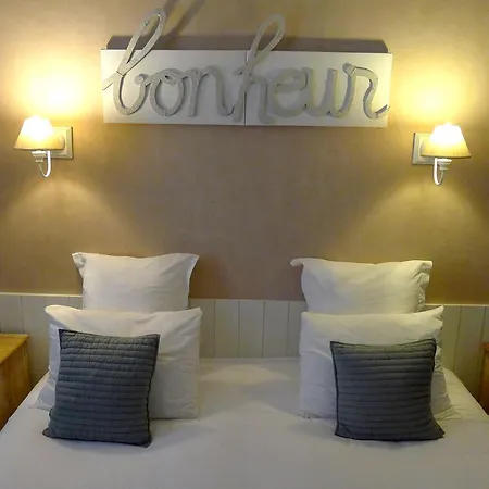Cit'hotel Des Messageries 3* Saintes