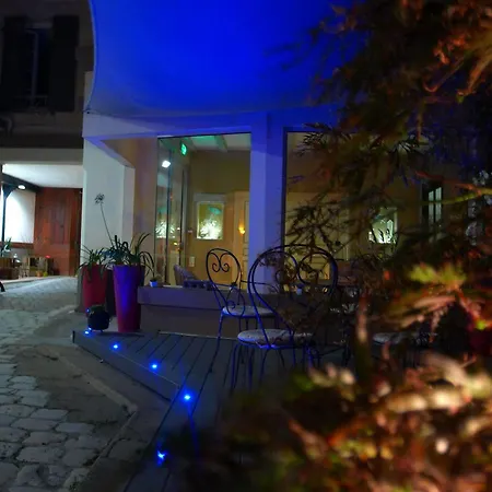 Cit'hotel Des Messageries 3* Saintes