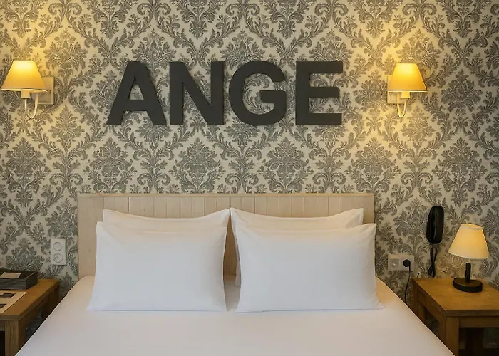 Cit'hotel Des Messageries 3* Saintes